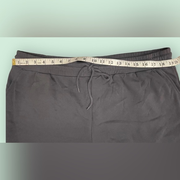 DrangonBallZ Shorts - Picture 2 of 6